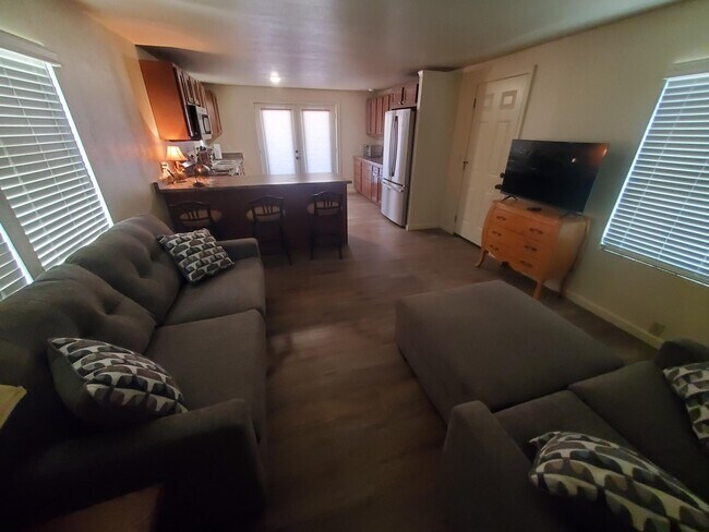 Building Photo - 7789 Mockingbird Dr
