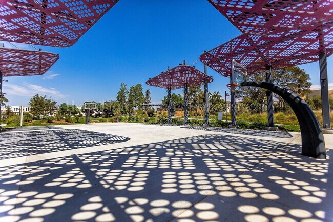 Building Photo - 341 Magnet