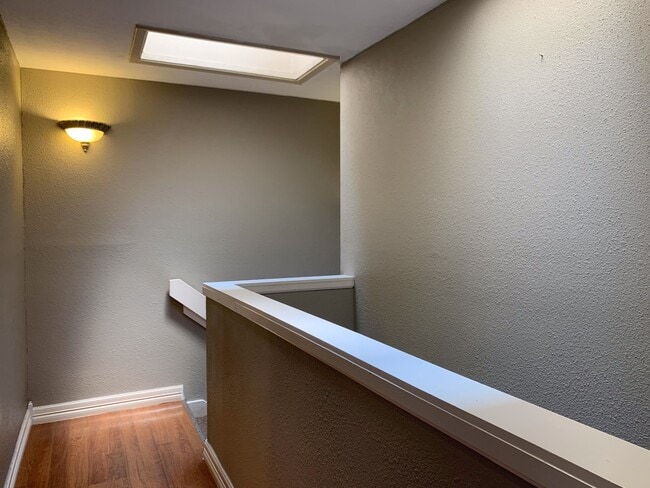 Building Photo - BEAUTIFUL 3 BR CONDO IN DESIRED GATED COMM...