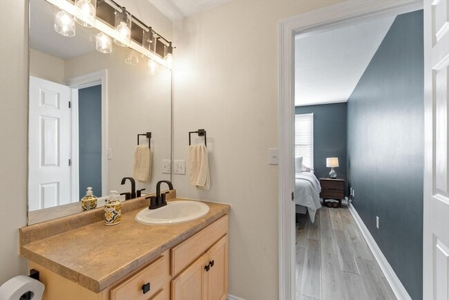 Building Photo - 270 Littleton Rd