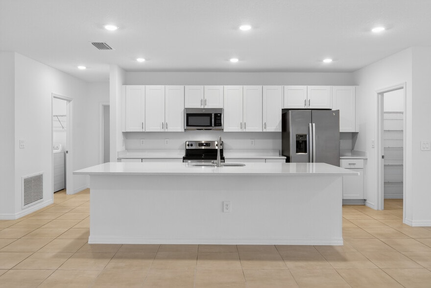 Building Photo - 3917 Southern Vista Loop