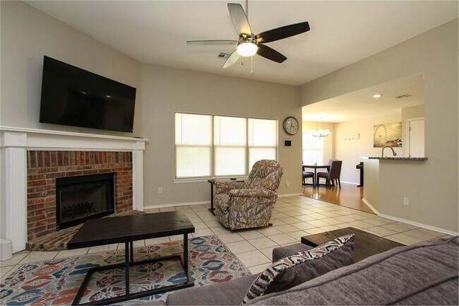 Building Photo - 10209 Aberdeen Dr