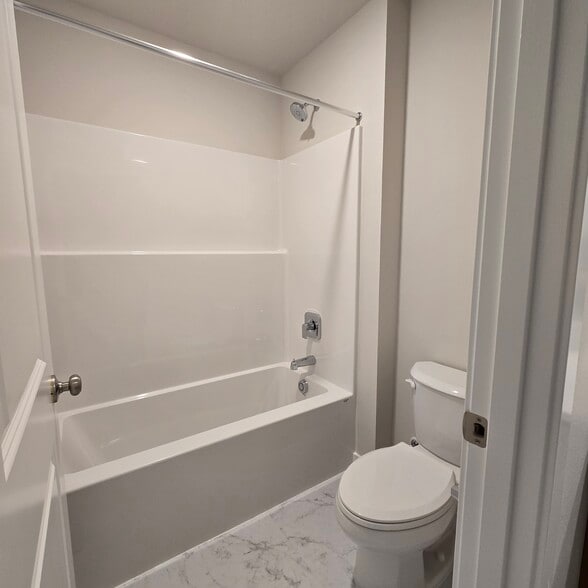 Building Photo - 21249 SE Pelee Dr