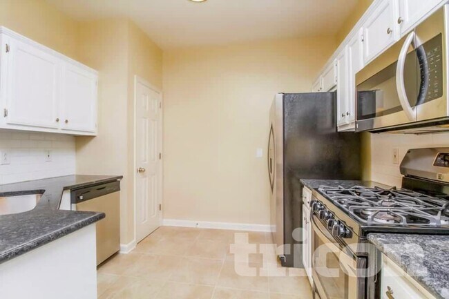 Building Photo - 1831 O'Reilly Cir