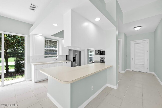Building Photo - 3000 Ellice Way