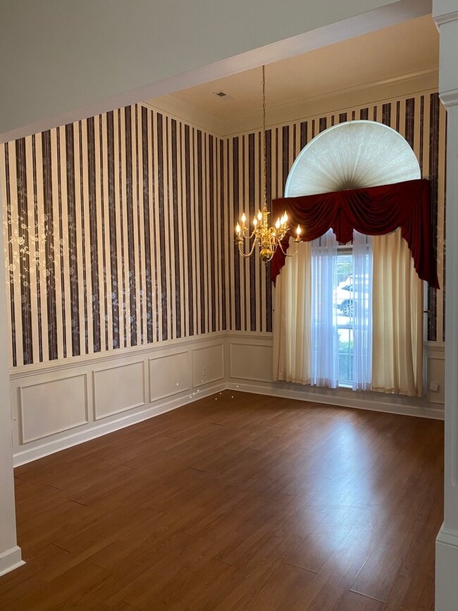 Building Photo - 4545 Reigate Ct