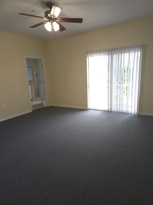 Building Photo - 3409-3410 10 Th Ln W