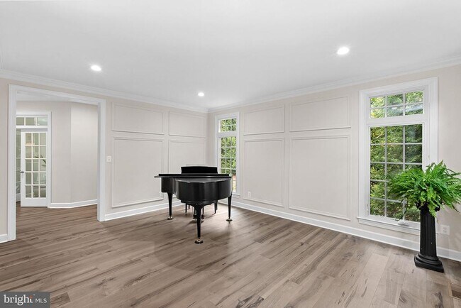 Building Photo - 20589 Myers Pl
