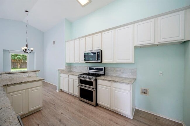 Building Photo - 903 Settlement Cove