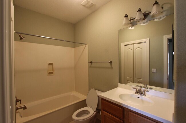 Building Photo - 263 Diamond Cove