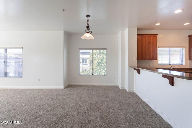 Building Photo - 5450 E Deer Valley Dr