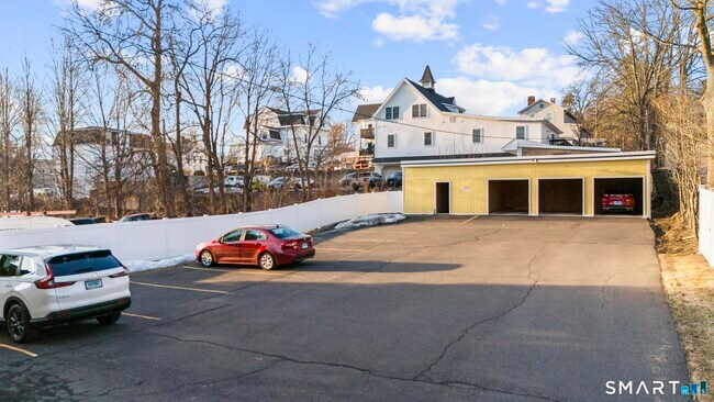 Building Photo - 83 Prospect St