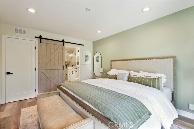 Building Photo - 2425 Vista Hogar