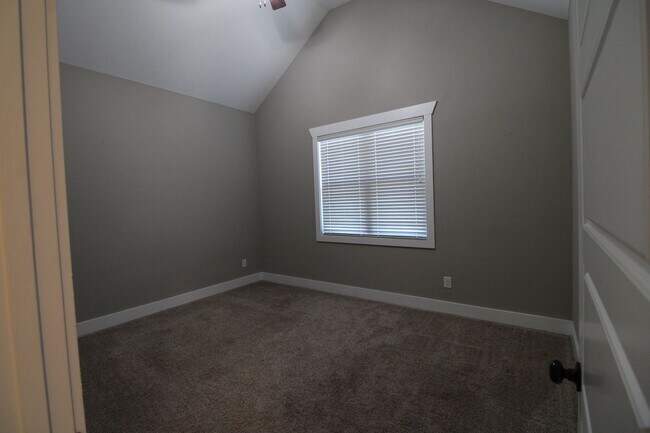 Building Photo - Beautiful 3/2 home in Bonaire!