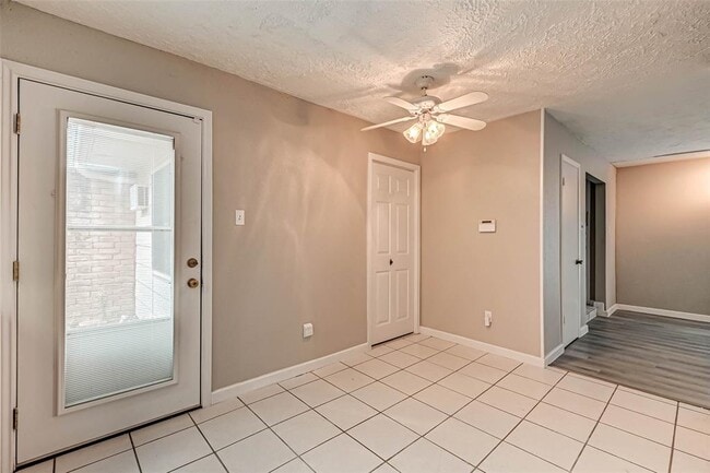 Building Photo - 17103 Blackhawk Blvd