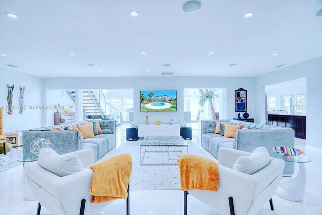 Building Photo - 13300 Biscayne Bay Terrace