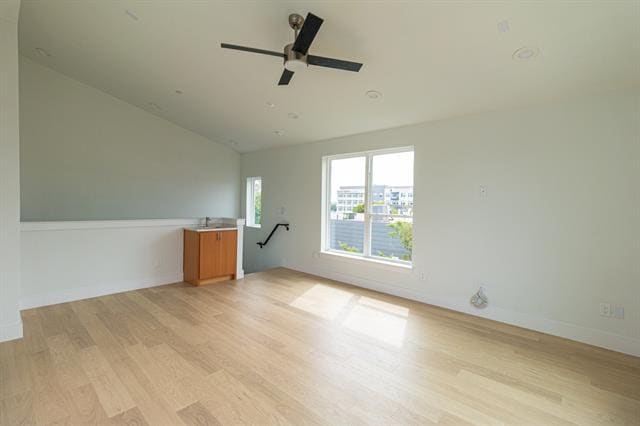 Building Photo - 4210 Roseland Ave