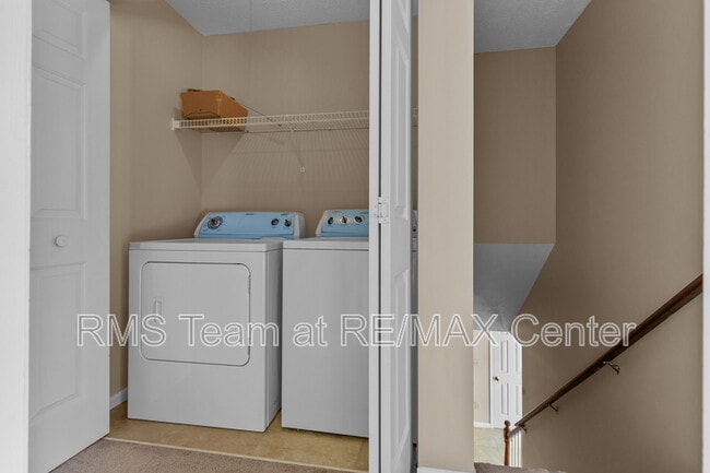 Building Photo - 3525 Park Bluff Ln NW