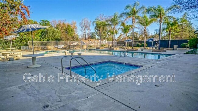 Building Photo - 24526 W Nicklaus Dr