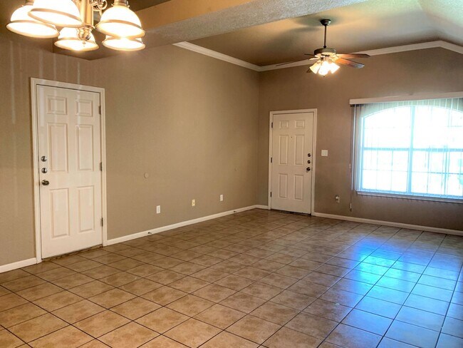 Building Photo - 1302 Powder River Dr