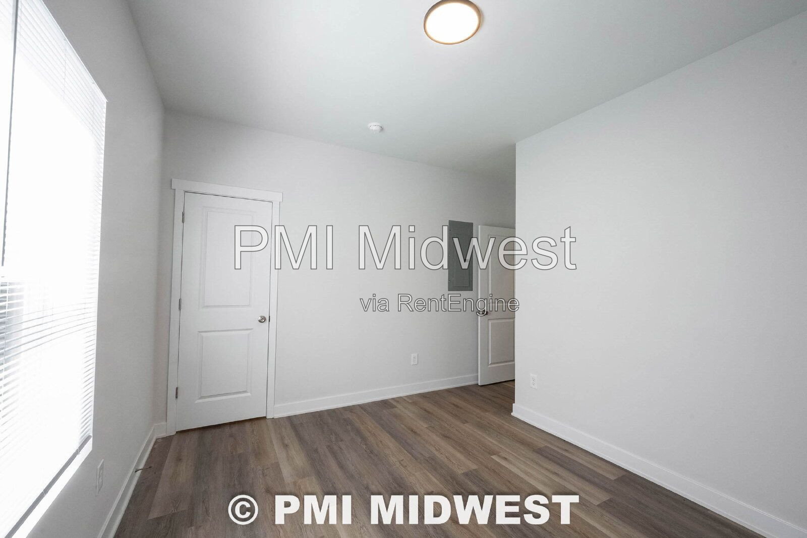 Building Photo - 1523 E Market St