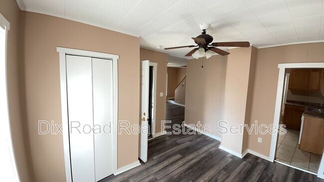 Building Photo - 1007 Elwood St