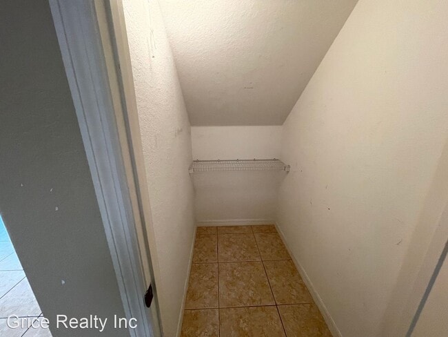 Building Photo - 1 br, 1 bath House - 14880 Pleasant Bay Ln...