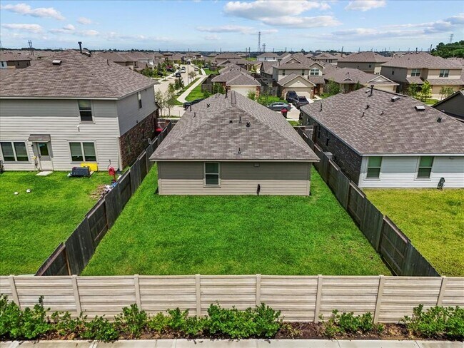 Building Photo - 9043 Estes Lks Dr