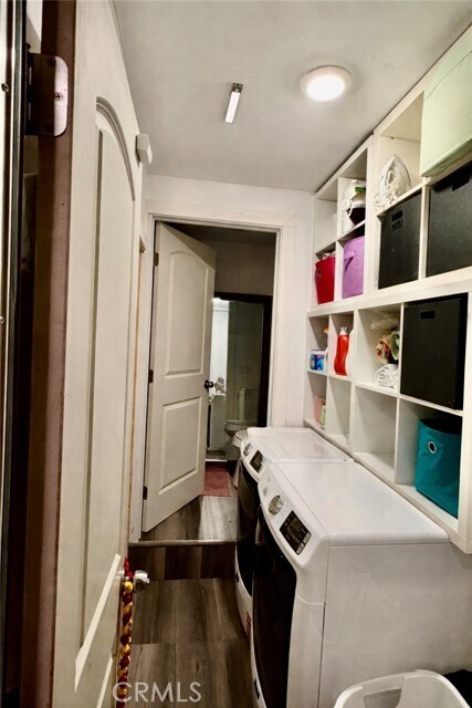 Building Photo - 206 E Raymond St