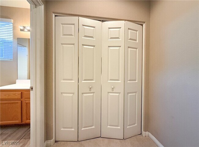 Building Photo - 7673 French Springs st'