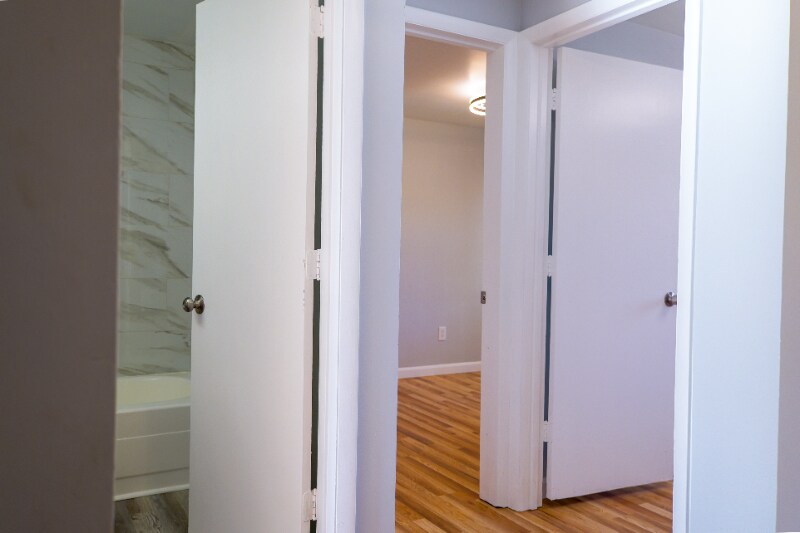 Building Photo - 526 Magazine St