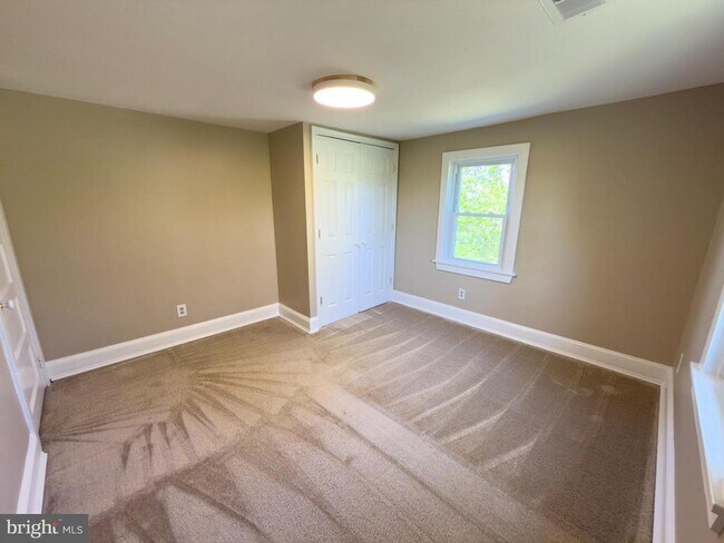 Building Photo - 23094 Wolver Hill Ln