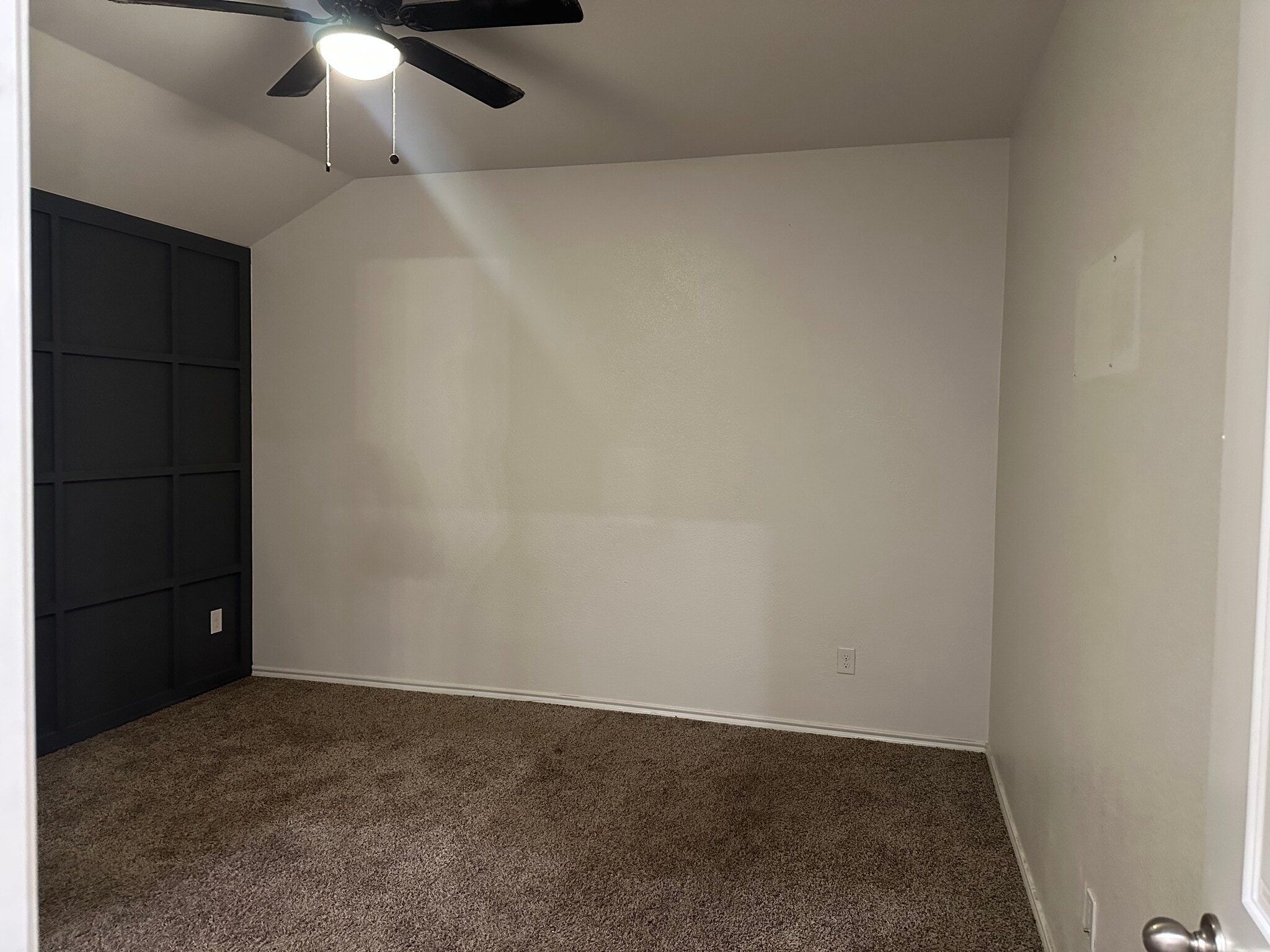 Building Photo - 2222 Nightgrove Cir