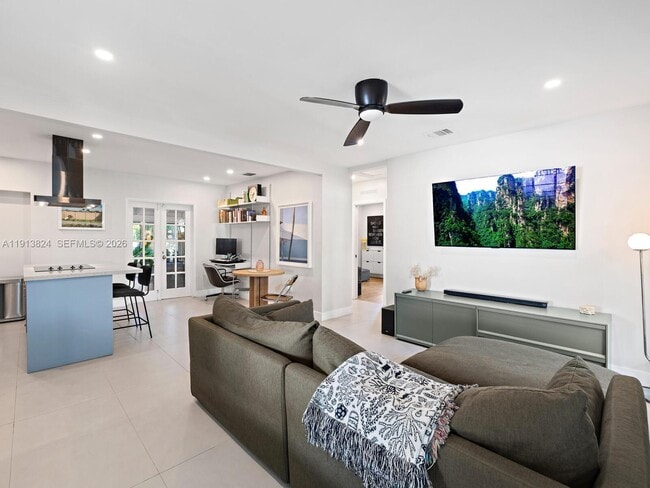 Building Photo - 1009 NW 11th Ct