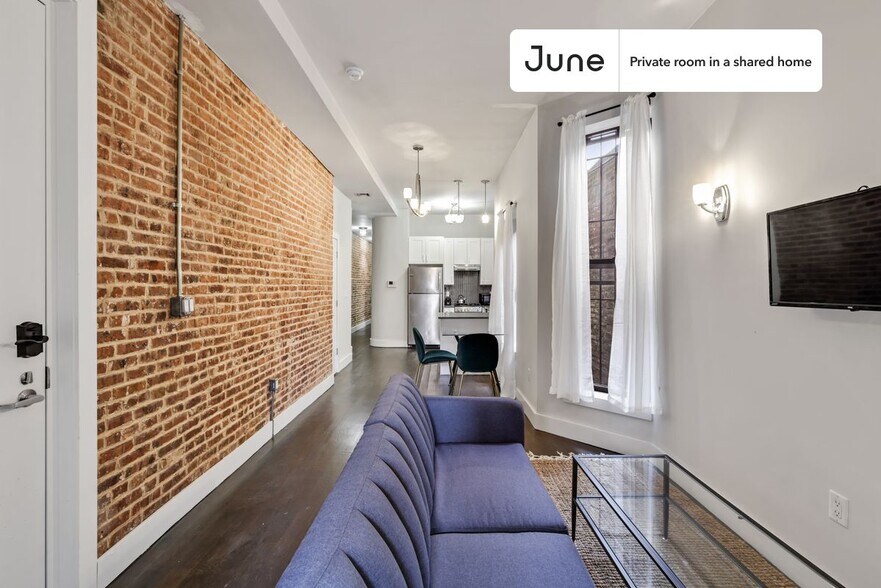 Building Photo - Room in Shared 4 bed/2 bath home