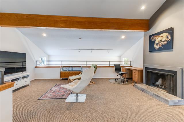 Building Photo - 4411 Gilbert Ave