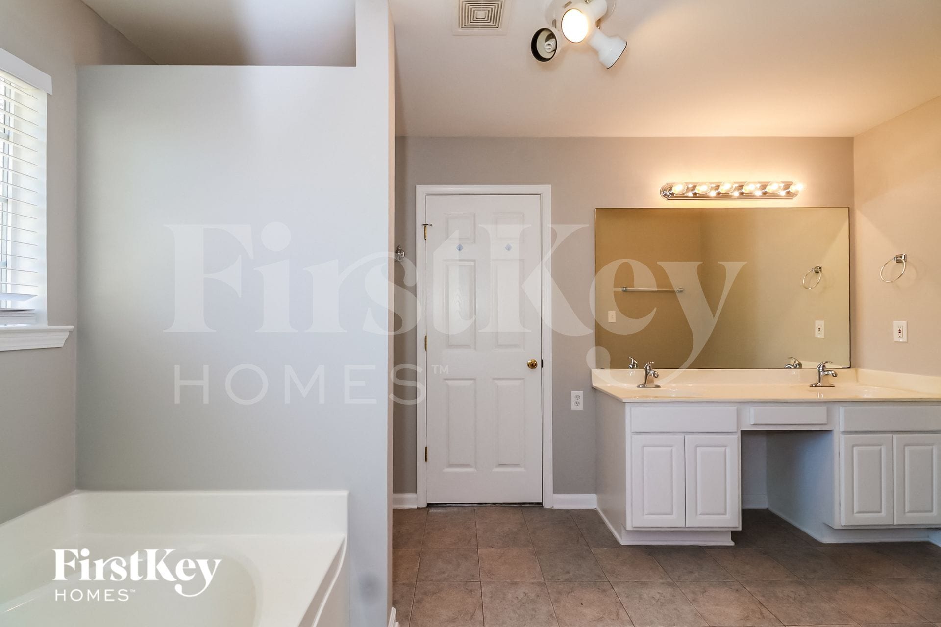 Building Photo - 2991 Summerfield Ct