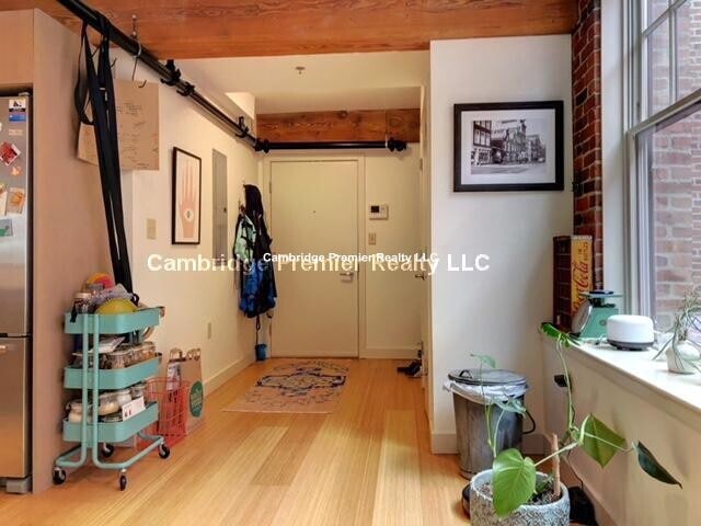 Building Photo - 21 Cottage Park Ave