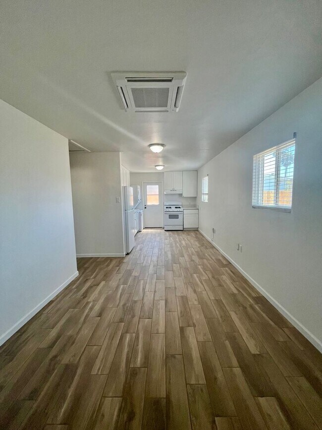 Building Photo - 3543-3545 Clairemont Mesa Blvd