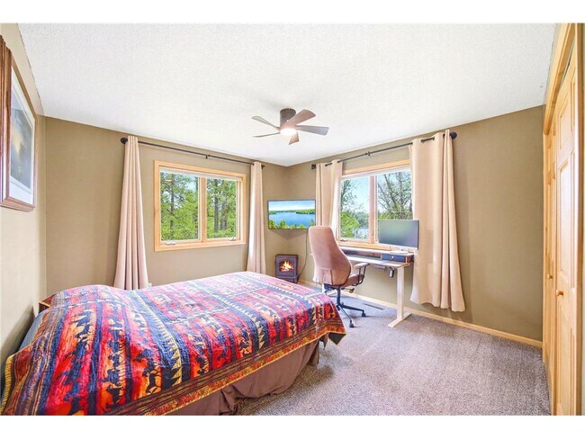 Building Photo - 17079 Paw Print Dr