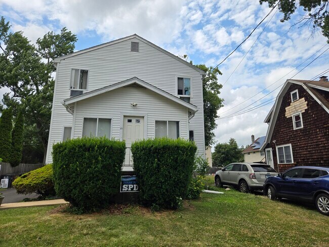 Primary Photo - 51 Center St