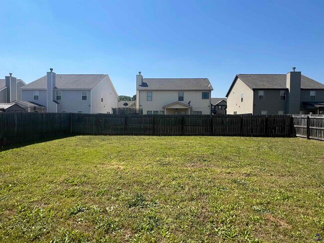 Building Photo - 807 Citrona Dr