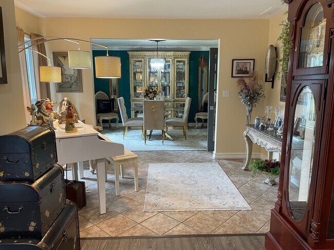 Building Photo - Custom Ranch in Shelby Township, 3 or 4 Be...