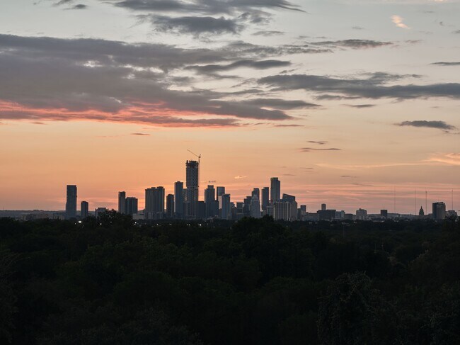 Building Photo - 412 Kemp St