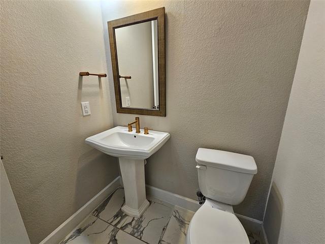 Building Photo - 8045 Emerald Rock Dr