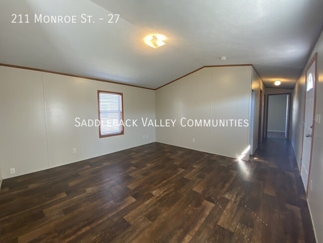 Building Photo - 211 Monroe St