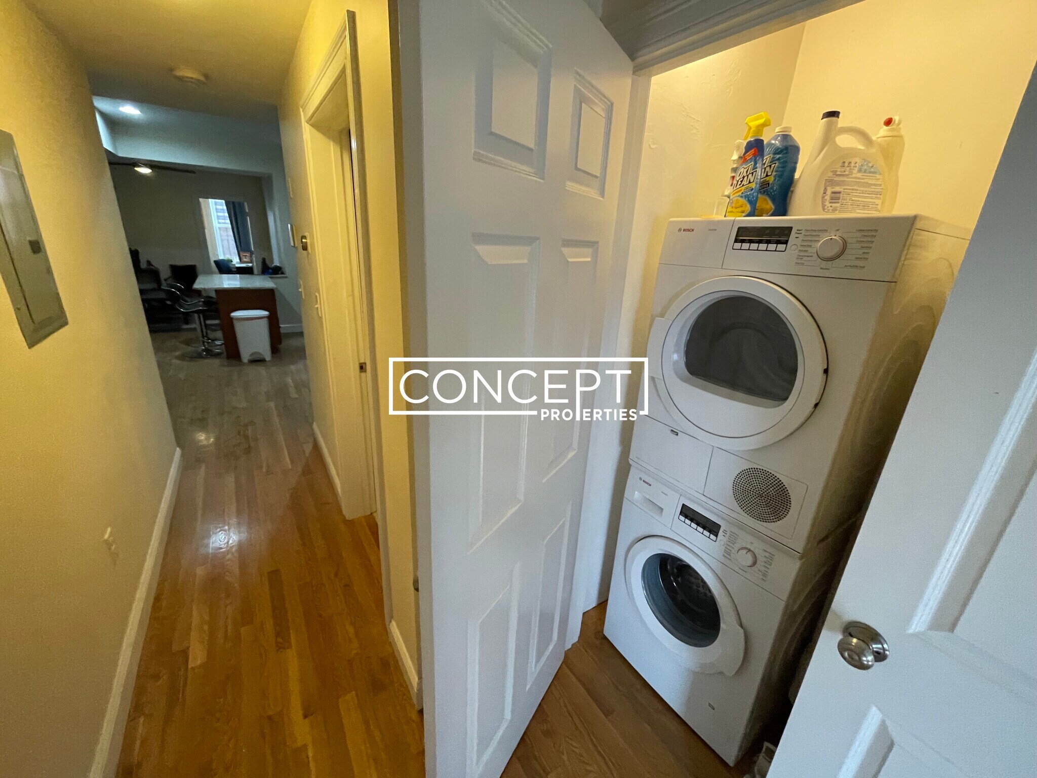 Building Photo - 1029 Tremont St