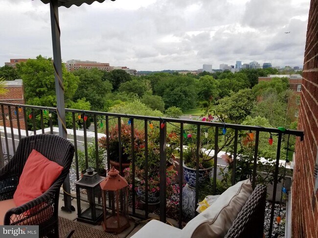 Building Photo - 2500 Q St NW