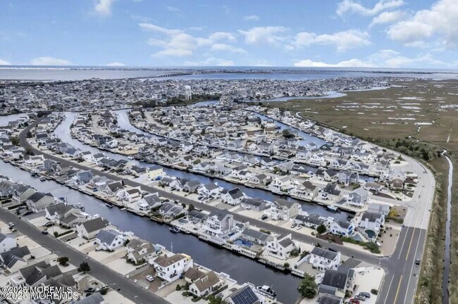 Building Photo - 104 Catherine Ln