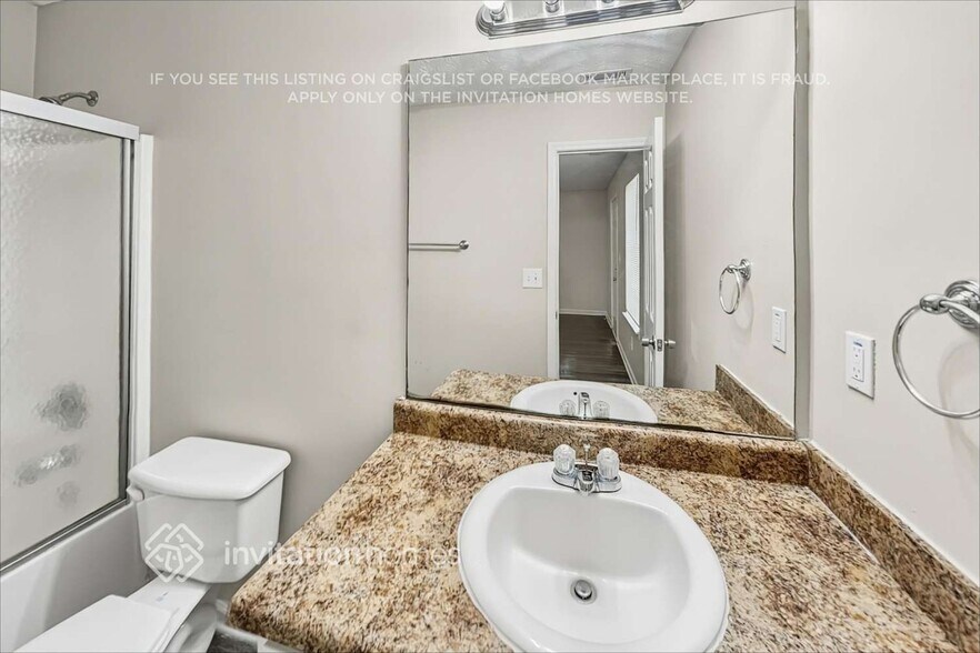 Building Photo - 1155 St Phillips Ct